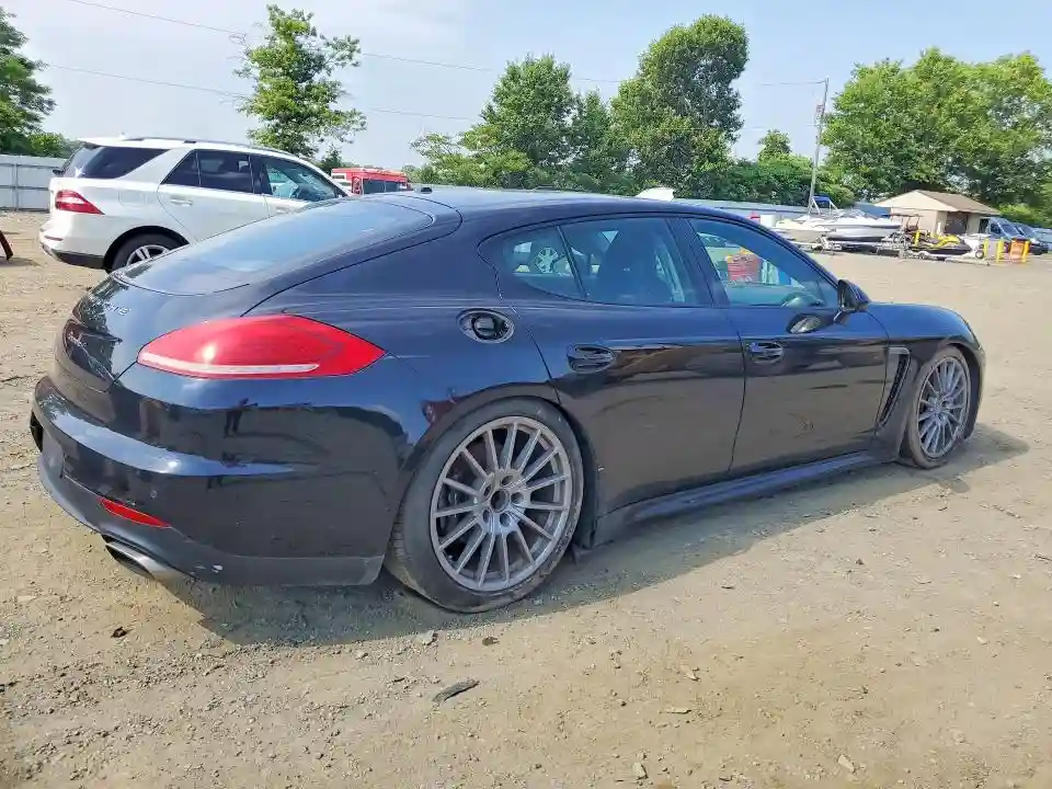 WP0AA2A79GL003920 2016 PORSCHE PANAMERA-2