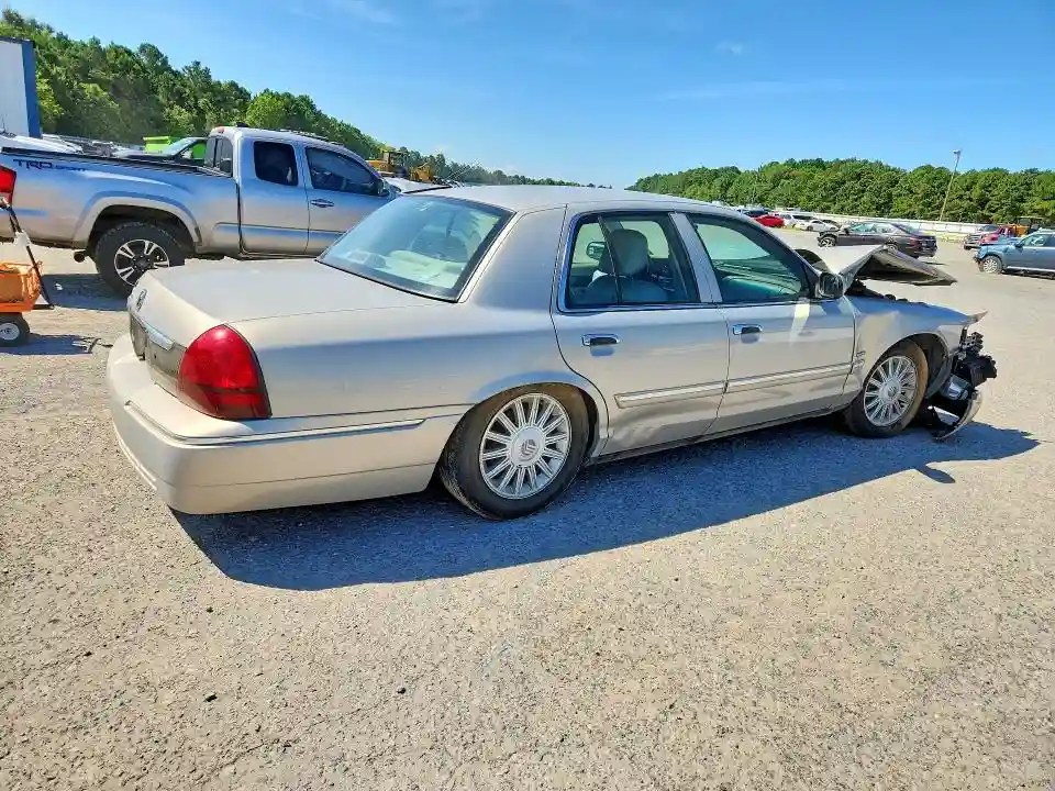 2MEBM7FV3AX612512 2010 MERCURY GRMARQUIS-2