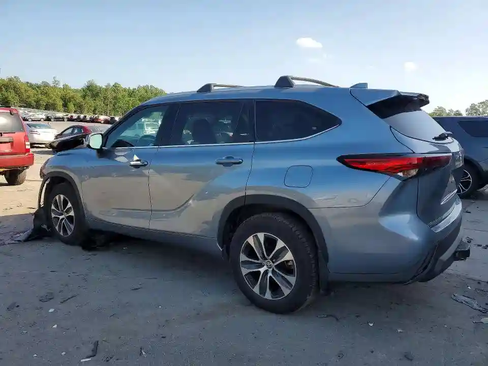 5TDGZRBH0NS203826 2022 TOYOTA HIGHLANDER-1