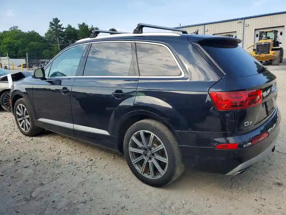 WA1LAAF7XJD000449 2018 AUDI Q7-1
