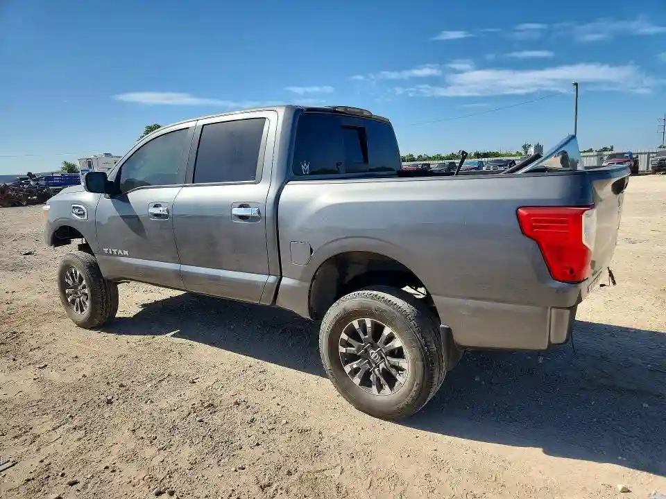 1N6AA1E63HN529068 2017 NISSAN TITAN-1