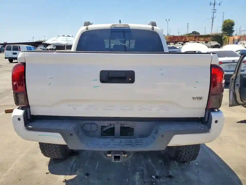 3TMAZ5CNXKM096878 2019 TOYOTA TACOMA TRD-5