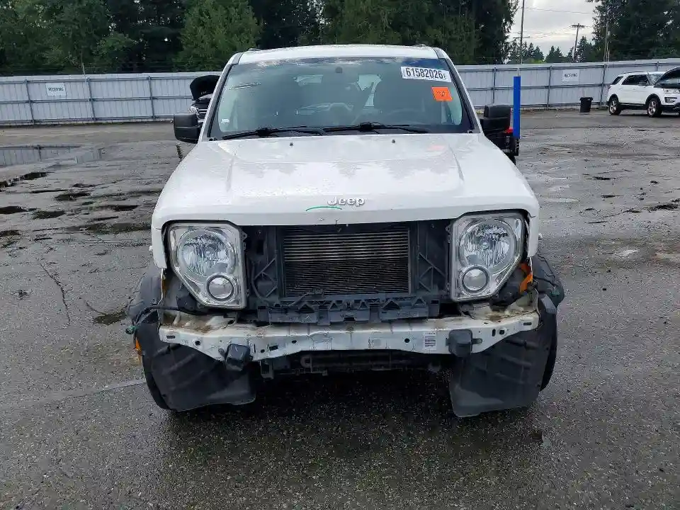 1J4PP2GK8AW129142 2010 JEEP LIBERTY-4