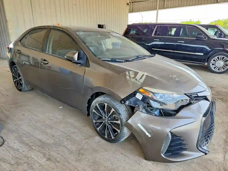 2T1BURHE1JC021464 2018 TOYOTA COROLLA-3