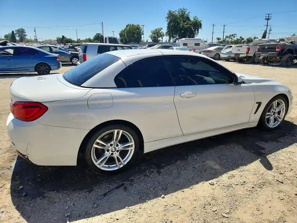 WBA4Z1C50JEC70466 2018 BMW 4 SERIES-2