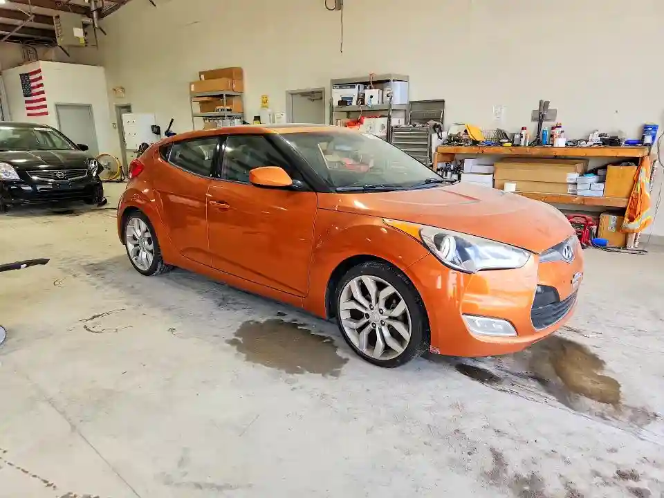 KMHTC6AD2DU087127 2013 HYUNDAI VELOSTER-3