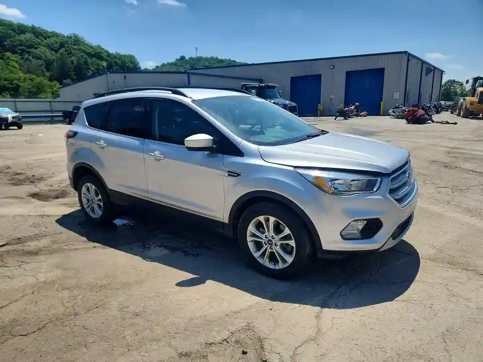 1FMCU9GD4JUB06889 2018 FORD ESCAPE-3
