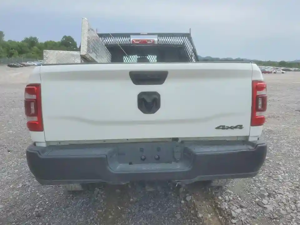 3C6UR5CJ9RG153243 2024 RAM 2500-5