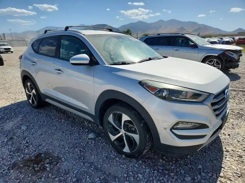 KM8J3CA23HU397331 2017 HYUNDAI TUCSON-3