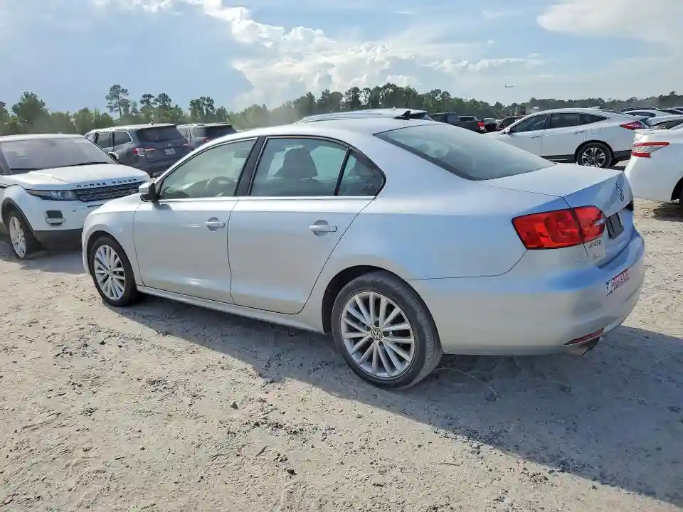 3VWLL7AJ4DM387186 2013 VOLKSWAGEN JETTA-1