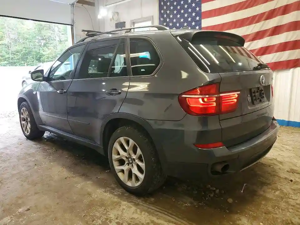 5UXZV4C54BL412378 2011 BMW X5-1
