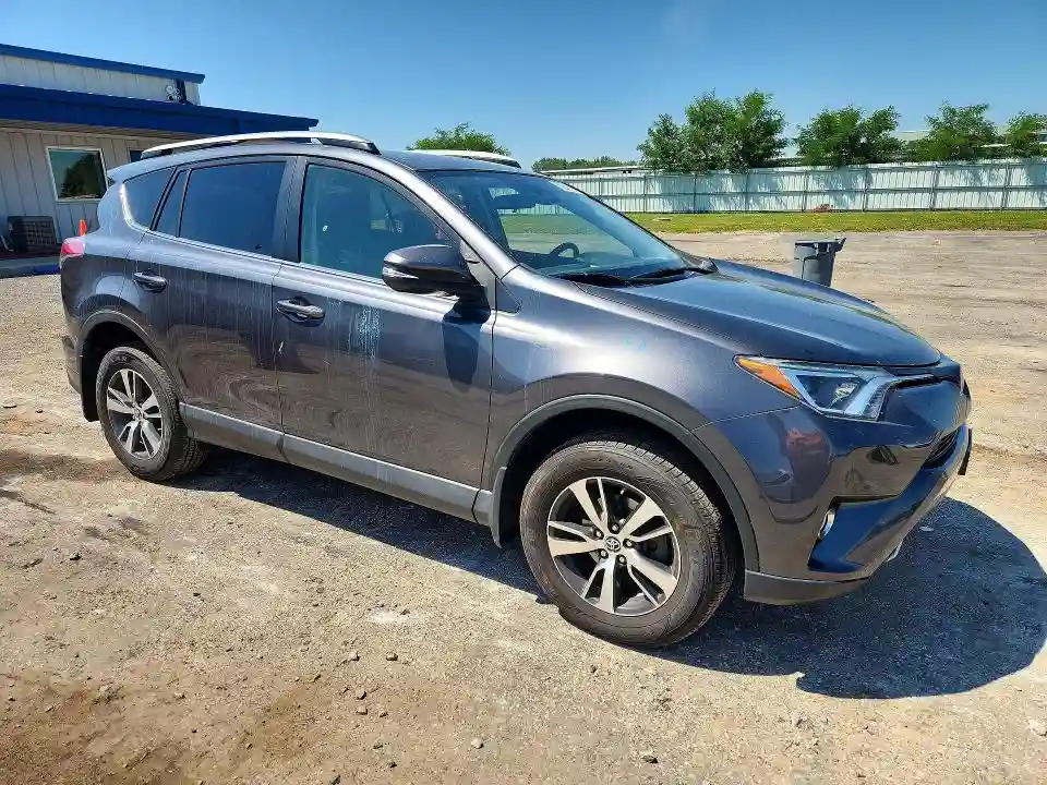 JTMRFREV4JJ242722 2018 TOYOTA RAV4-3