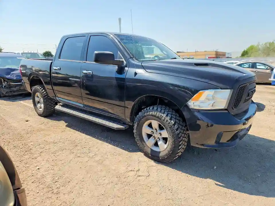 1C6RR7KT1KS545393 2019 RAM 1500-3