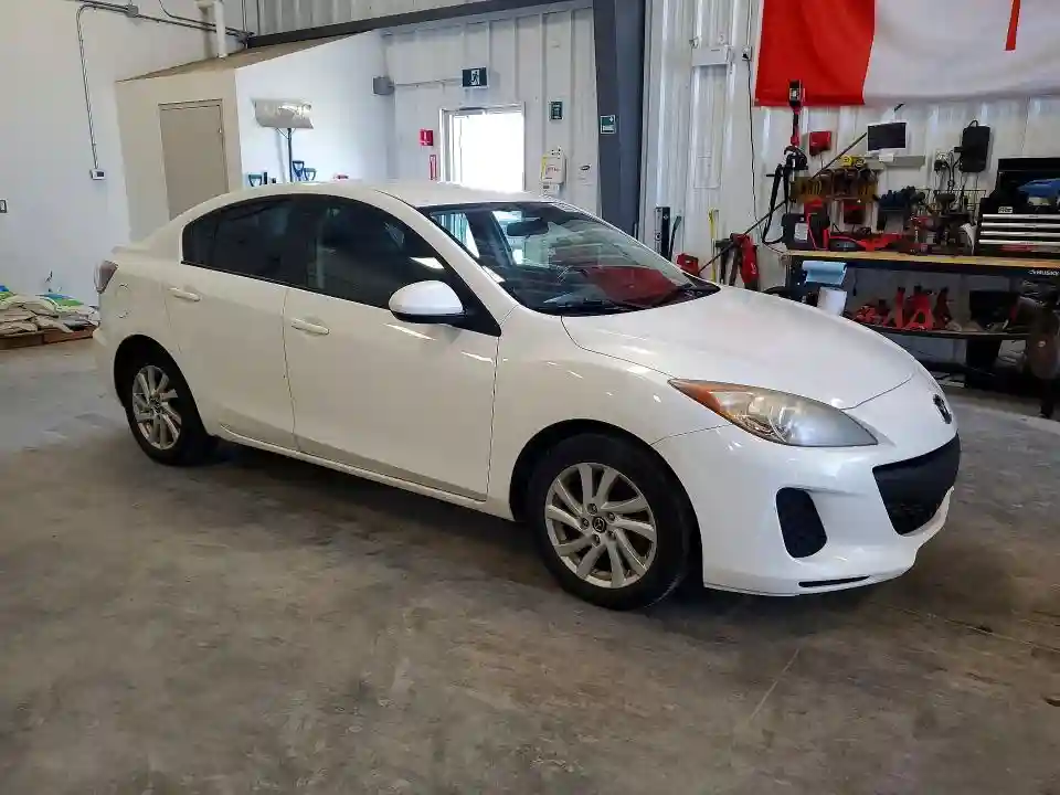 JM1BL1UFXD1723827 2013 MAZDA 3-3