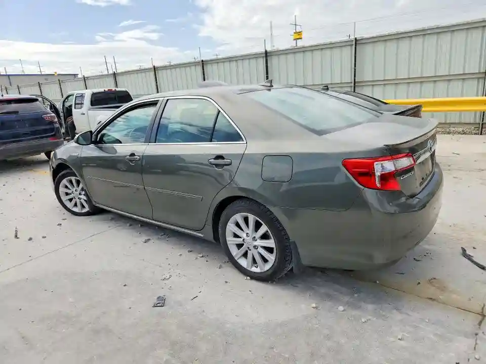 4T1BD1FK4CU038402 2012 TOYOTA CAMRY SOLA-1