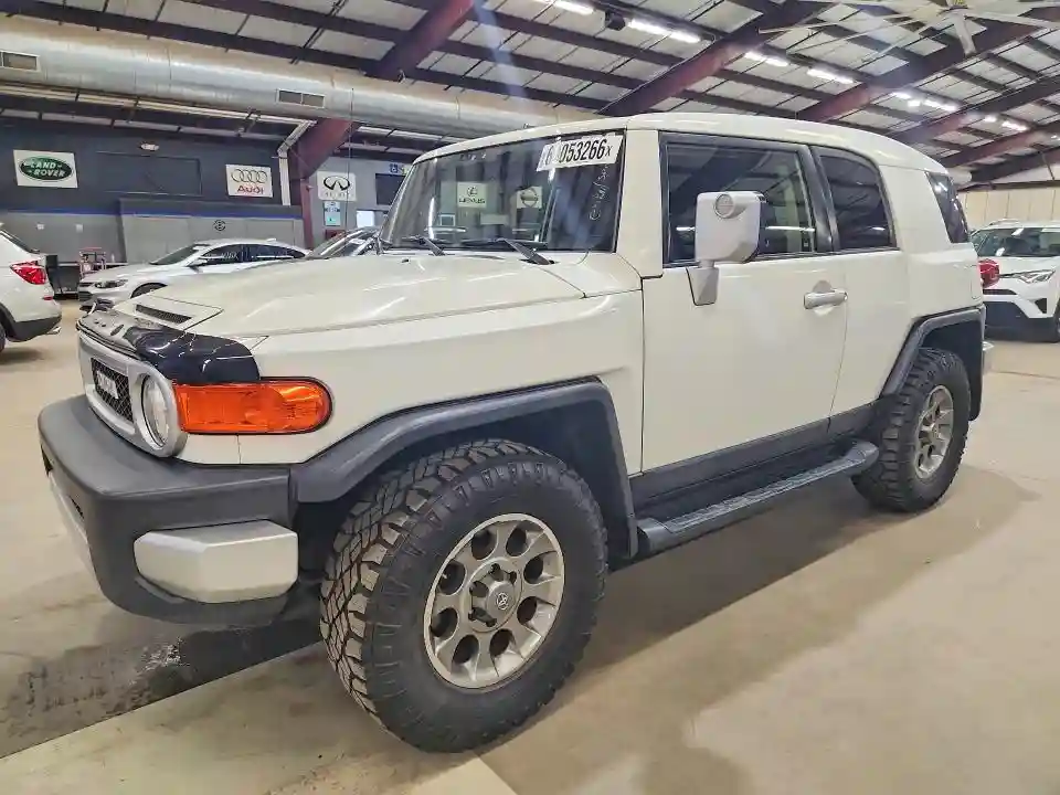 JTEBU4BF0DK165056 2013 TOYOTA FJ CRUISER-0