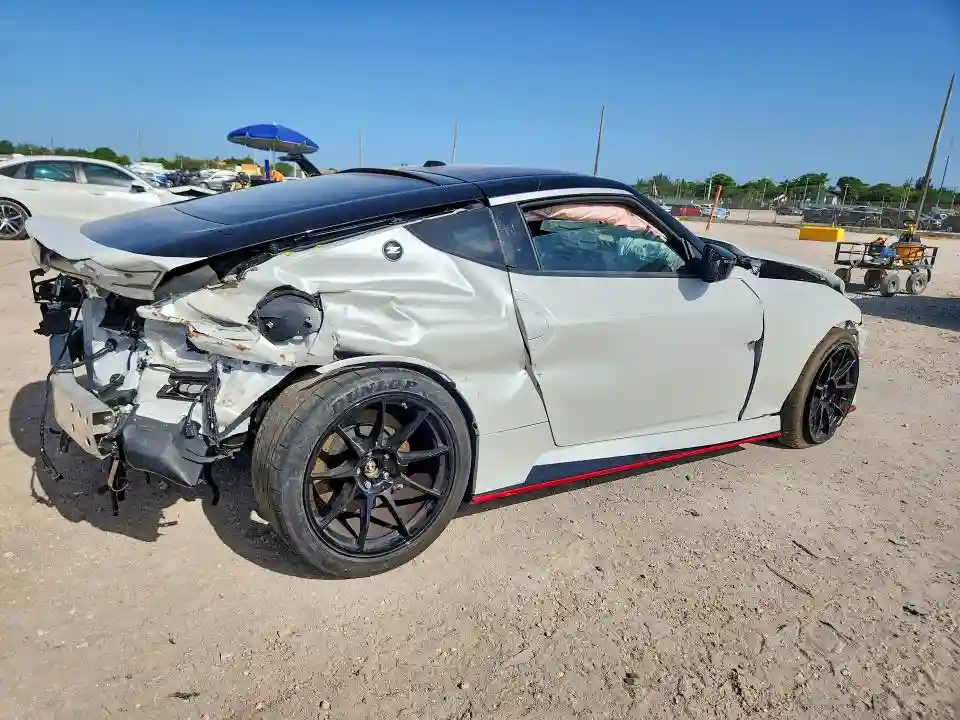 JN1BZ4CH2RM362394 2024 NISSAN Z NISMO-2