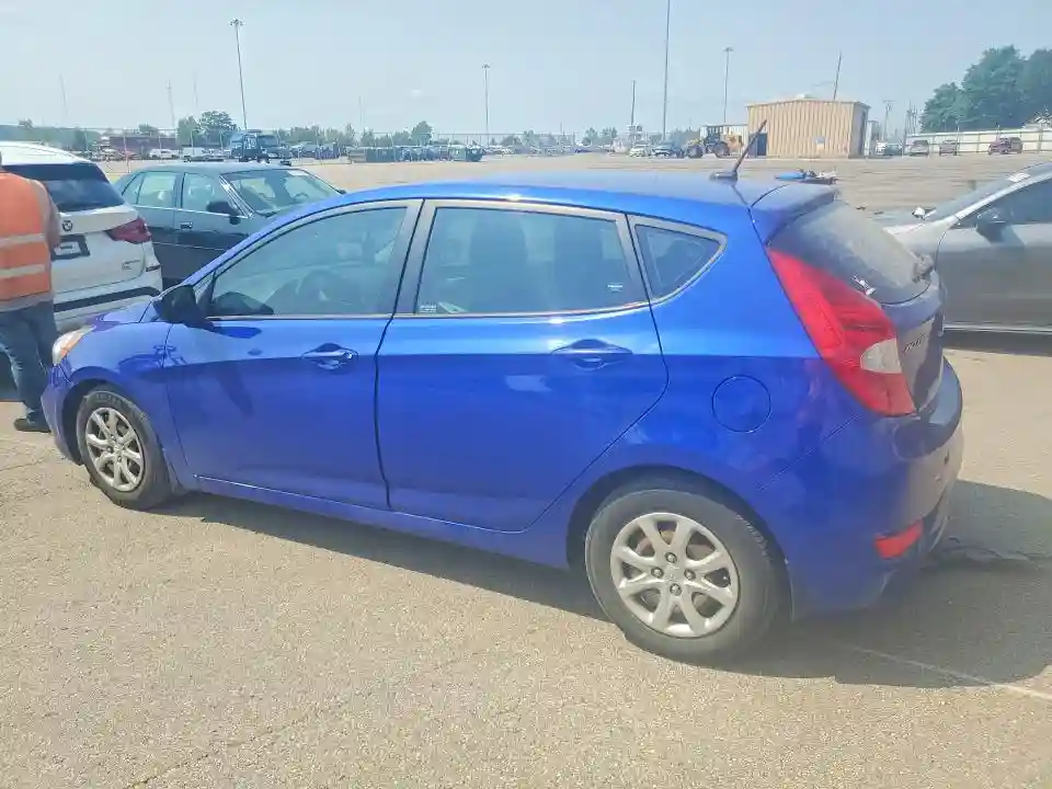 KMHCT5AE9DU092926 2013 HYUNDAI ACCENT-1