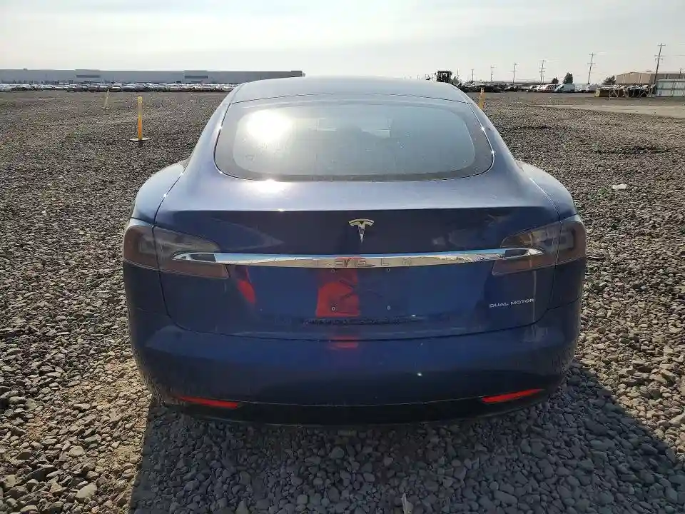 5YJSA1E26LF415416 2020 TESLA MODEL S-5