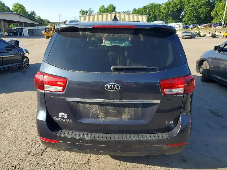 KNDMB5C17G6195003 2016 KIA SEDONA-5