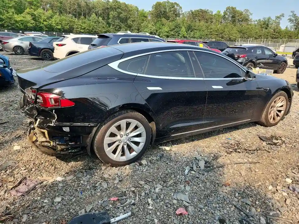 5YJSA1E11HF190594 2017 TESLA MODEL S-2