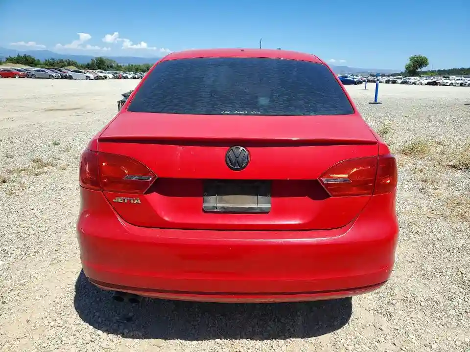 3VW2K7AJ7EM209692 2014 VOLKSWAGEN JETTA-5