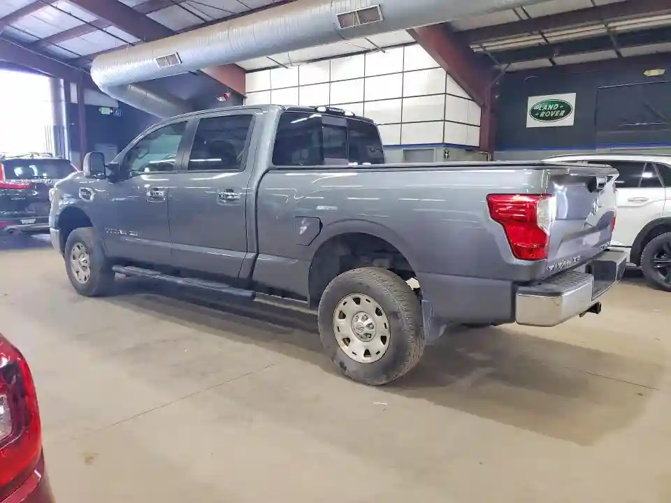1N6AA1F38JN528752 2018 NISSAN TITAN-1