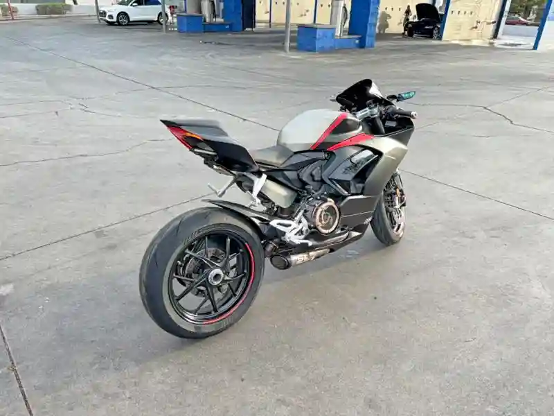 ZDMHAATW4RB015404 2024 DUCATI PANIGALE-3