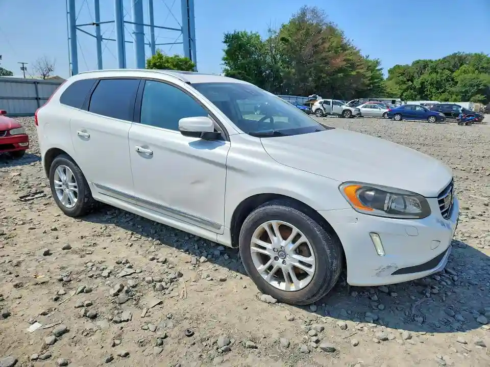 YV4612RM5G2790805 2016 VOLVO XC60-3