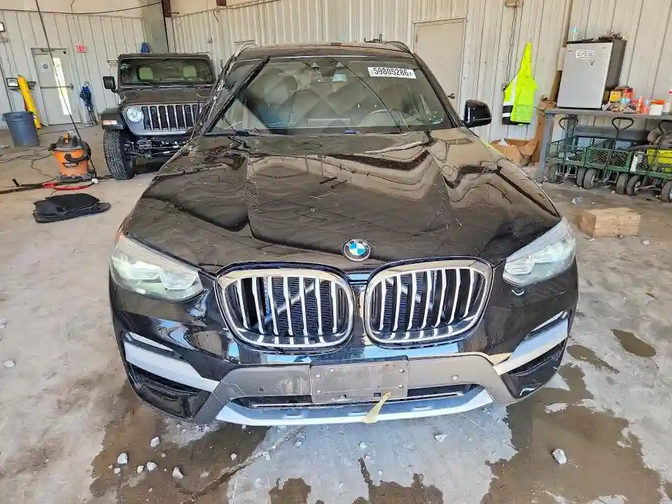 5UXTR9C52KLD90732 2019 BMW X3-4