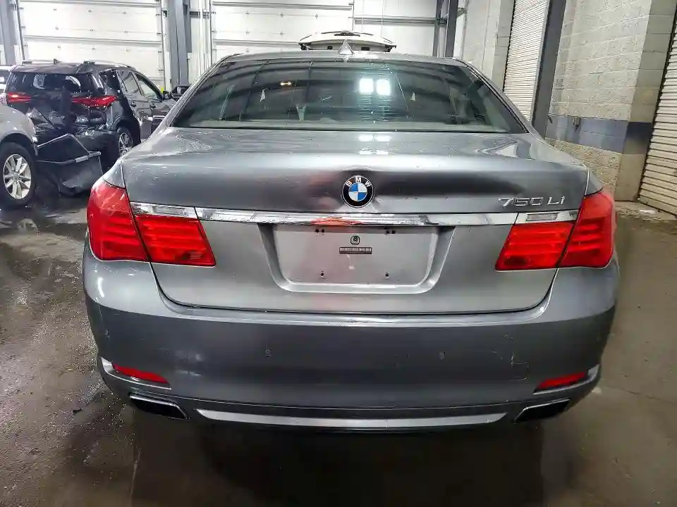 WBAKB8C57BCY66754 2011 BMW 7 SERIES-5