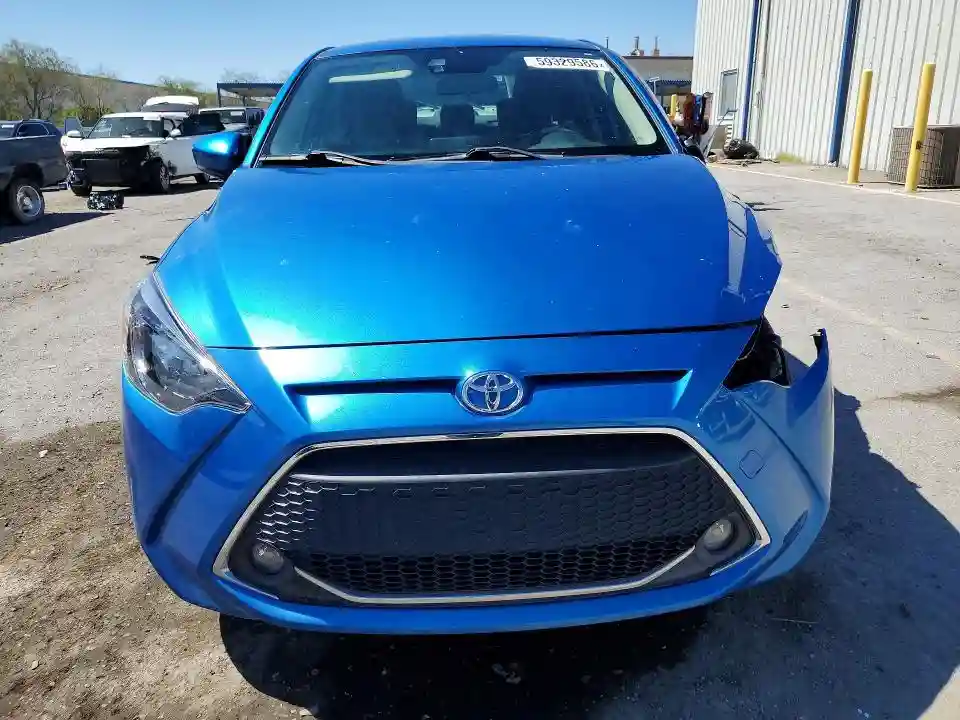 3MYDLBYV4KY502525 2019 TOYOTA YARIS-4