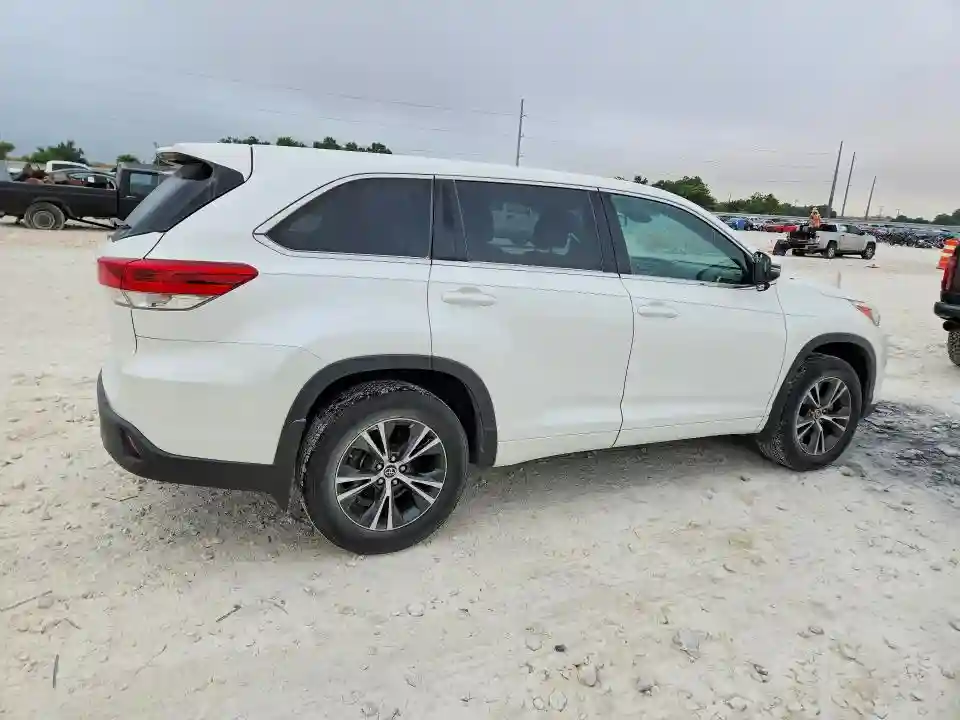 5TDZZRFH6JS266720 2018 TOYOTA HIGHLANDER-2