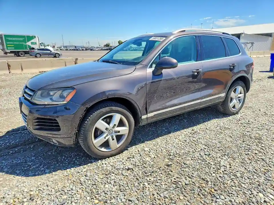 WVGFK9BP0BD003295 2011 VOLKSWAGEN TOUAREG-0