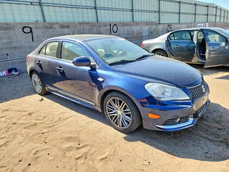 JS2RF9A88C6101194 2012 SUZUKI KIZASHI-3