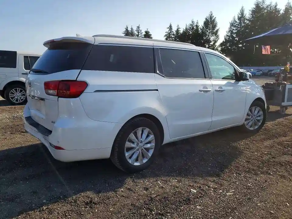 KNDMC5C1XF6033832 2015 KIA SEDONA-2