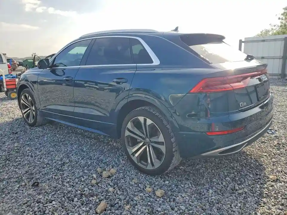 WA1CVAF11KD034605 2019 AUDI Q8-1