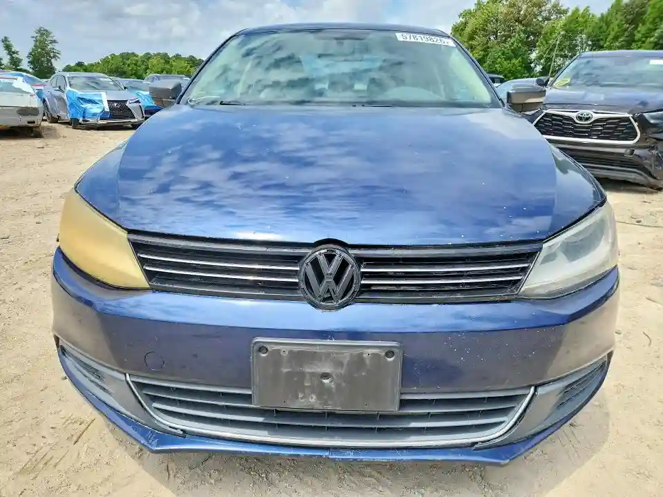 3VWLL7AJ5DM384524 2013 VOLKSWAGEN JETTA-4