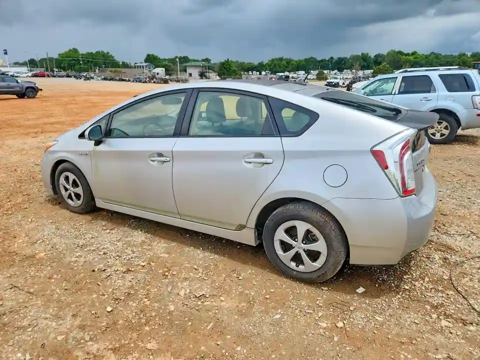 JTDKN3DU0E1841777 2014 TOYOTA PRIUS-1