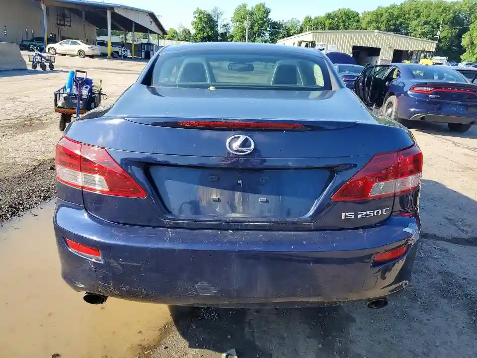 JTHFF2C28B2520082 2011 LEXUS IS-5