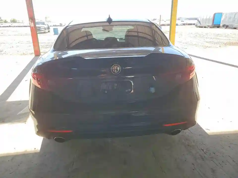 ZARFAMBN5M7647584 2021 ALFA ROMEO GIULIA-5