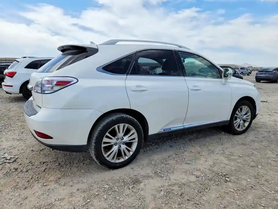 JTJBC1BA7B2420399 2011 LEXUS RX450-2
