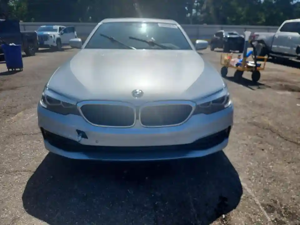 WBAJA5C55JG898140 2018 BMW 5 SERIES-4