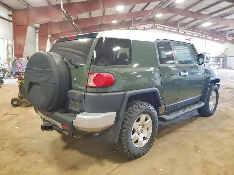 JTEBU4BFXAK093438 2010 TOYOTA FJ CRUISER-2