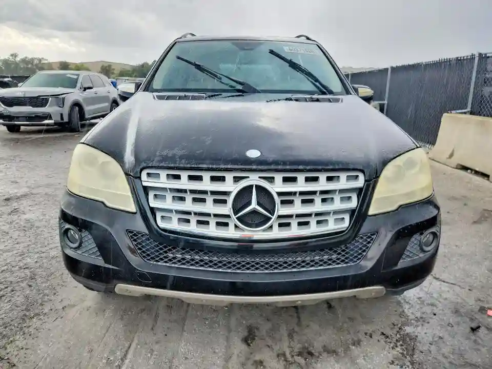 4JGBB5GBXAA567802 2010 MERCEDES-BENZ M-CLASS-4