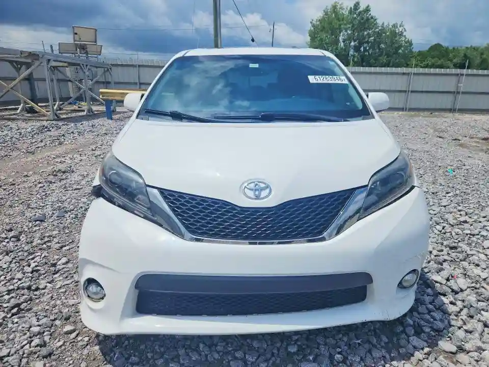 5TDXK3DC2GS721877 2016 TOYOTA SIENNA-4