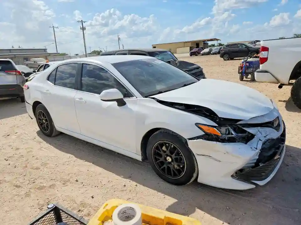 4T1B11HK1KU718763 2019 TOYOTA CAMRY LE-3