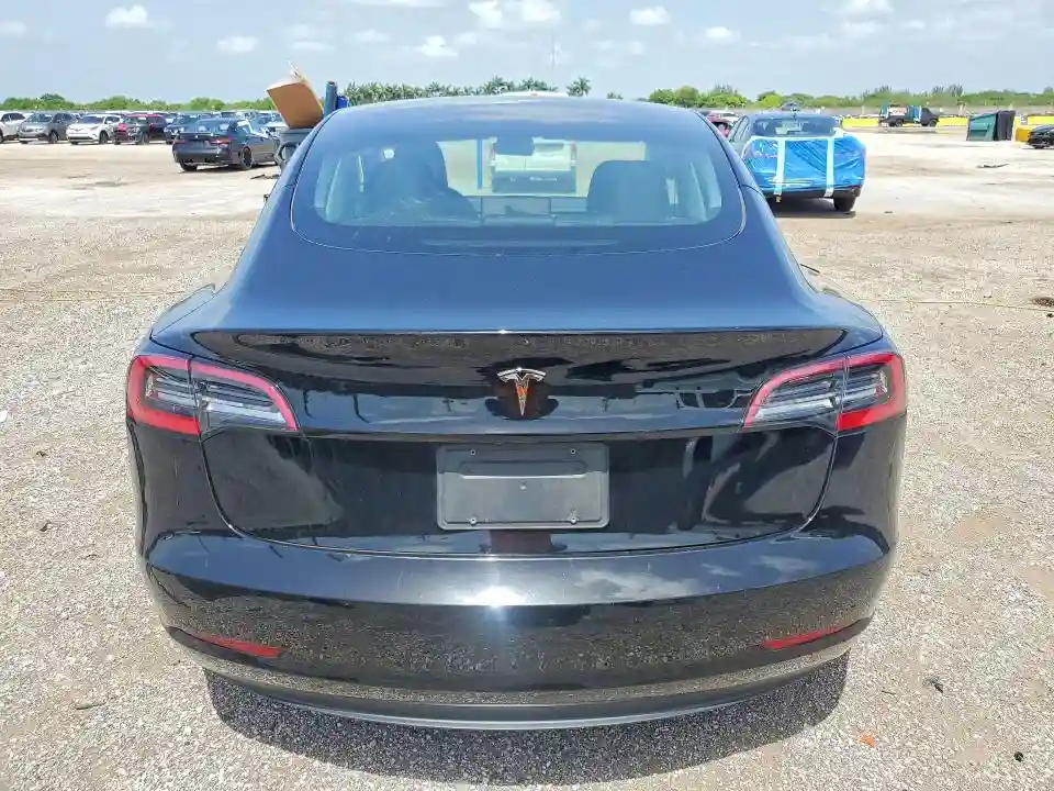 5YJ3E1EA0PF459479 2023 TESLA MODEL 3-5