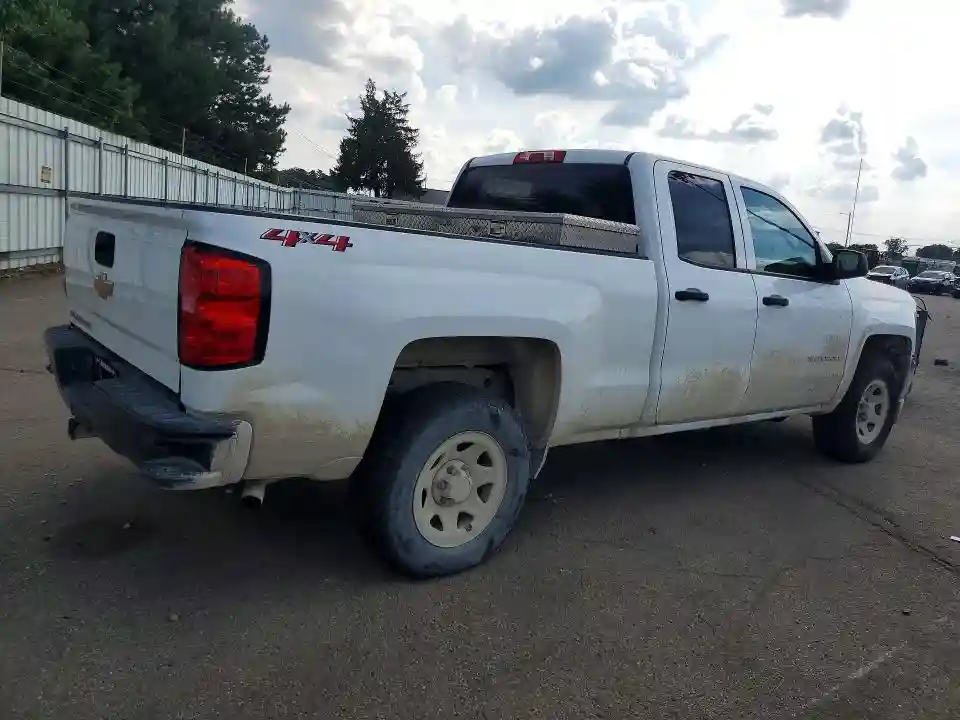 1GCVKNEC3JZ195170 2018 CHEVROLET SILVERADO-2