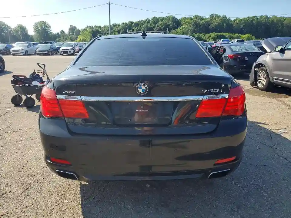 WBAKA8C55ACY35827 2010 BMW 7 SERIES-5